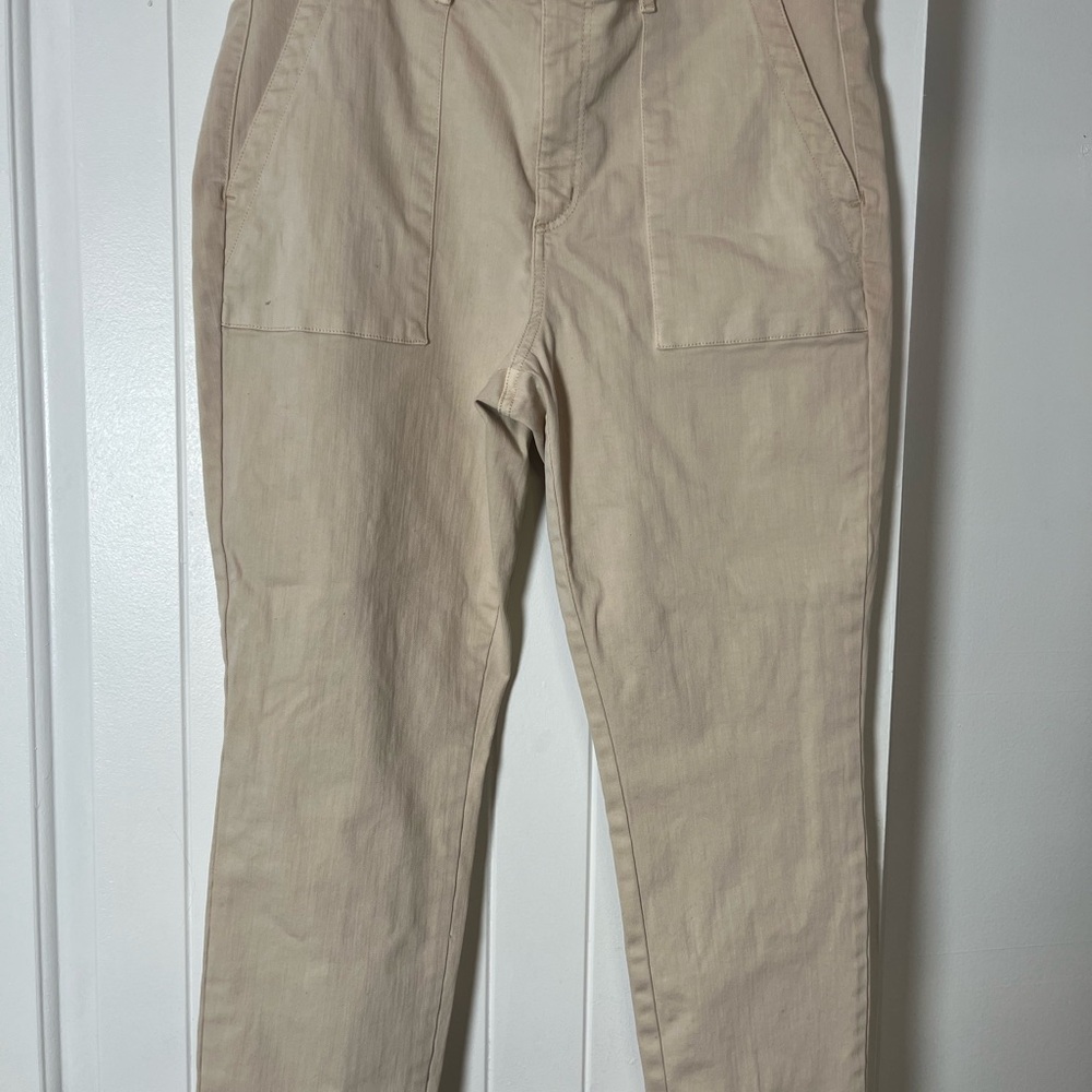 LOFT women’s Khaki cropped pants